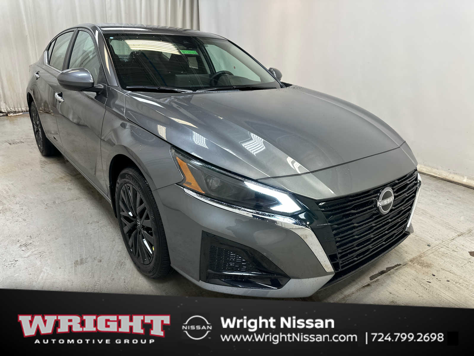 2025 Nissan Altima SV Image 3 of 20