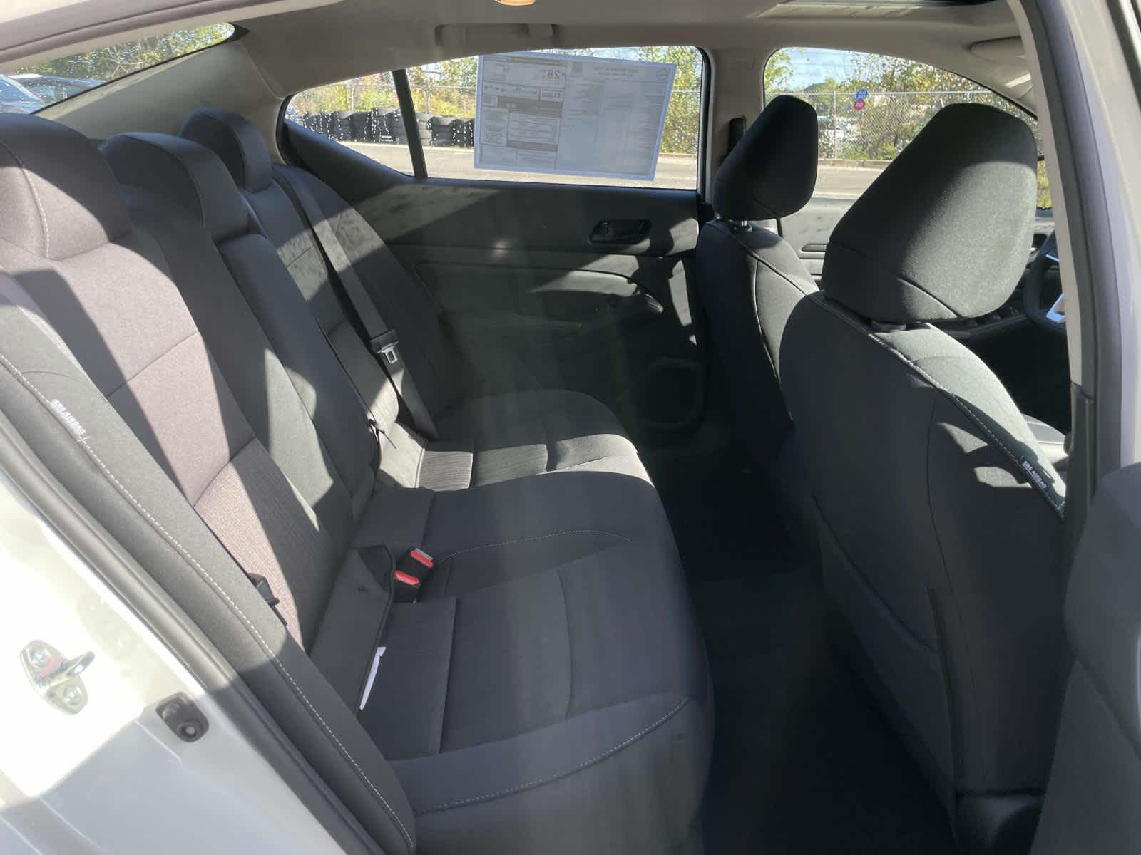 2025 Nissan Altima SV Image 11 of 35