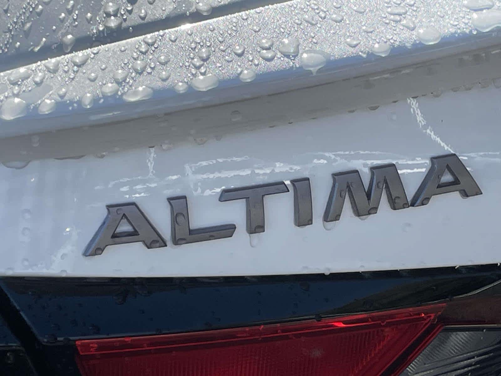 2025 Nissan Altima SV Image 29 of 35