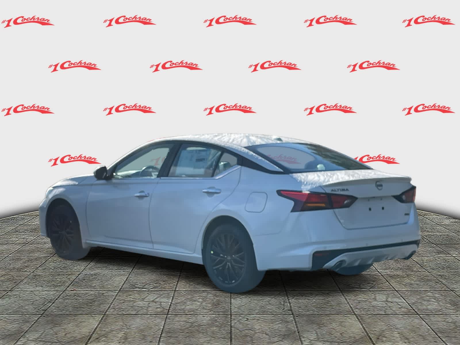 2025 Nissan Altima SV Image 7 of 35