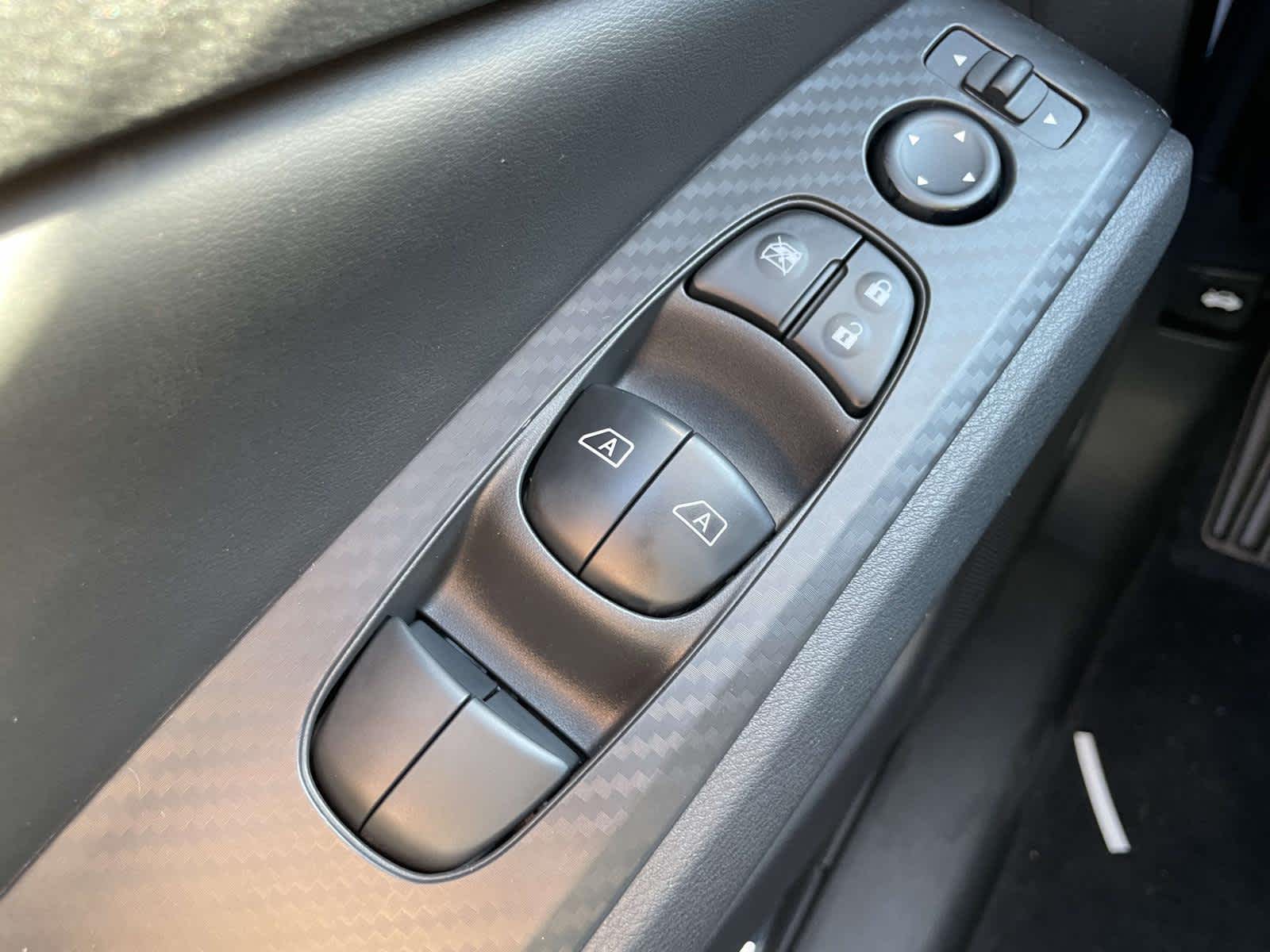 2025 Nissan Altima SV Image 32 of 35