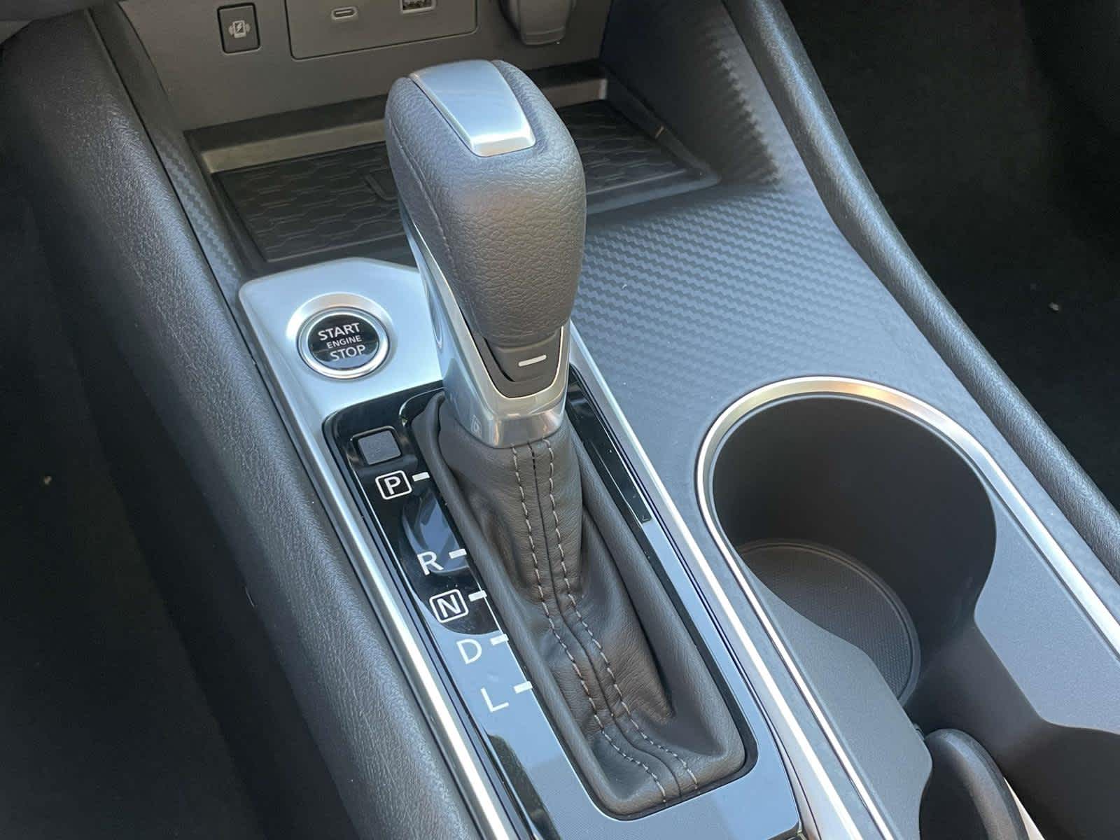 2025 Nissan Altima SV Image 23 of 35