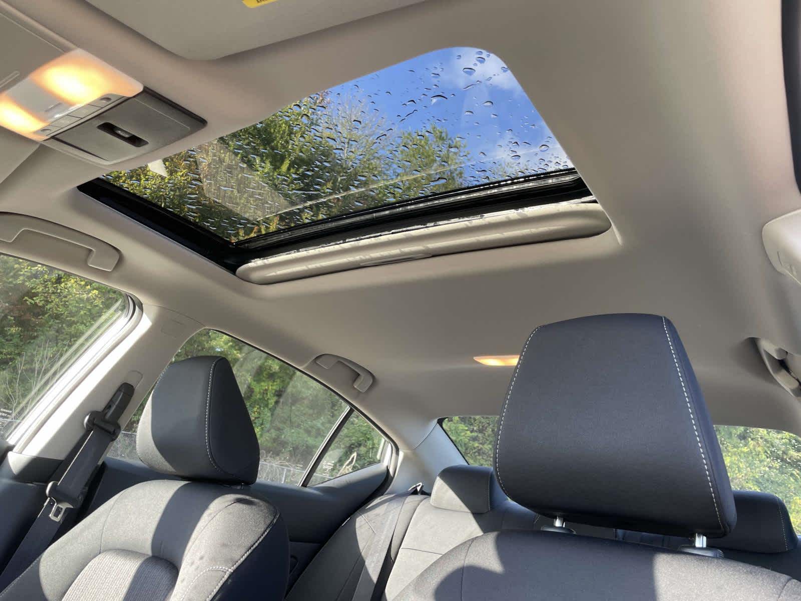 2025 Nissan Altima SV Image 15 of 35