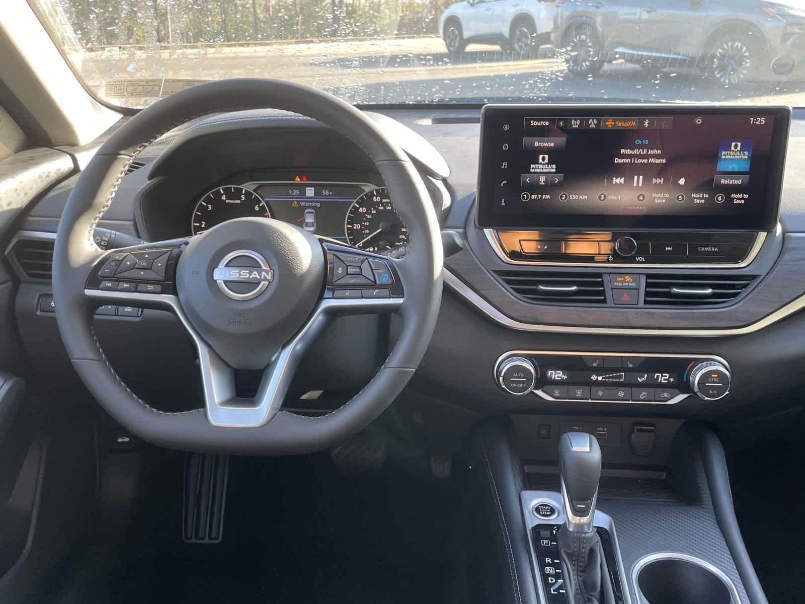 2025 Nissan Altima SV Image 16 of 35