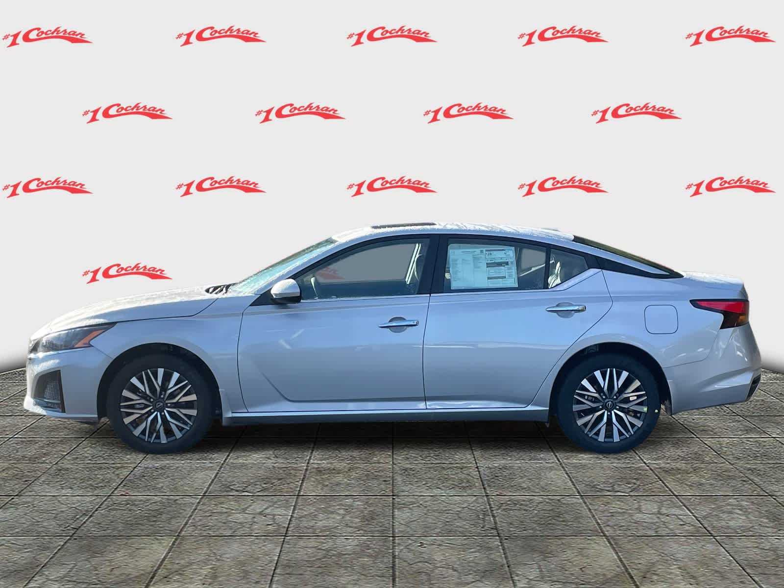 2025 Nissan Altima SV Image 8 of 35