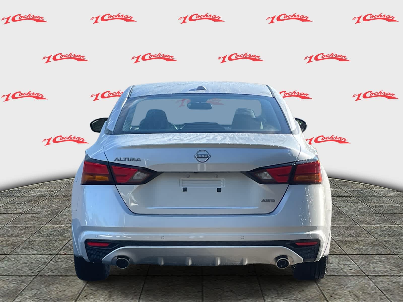 2025 Nissan Altima SV Image 6 of 35