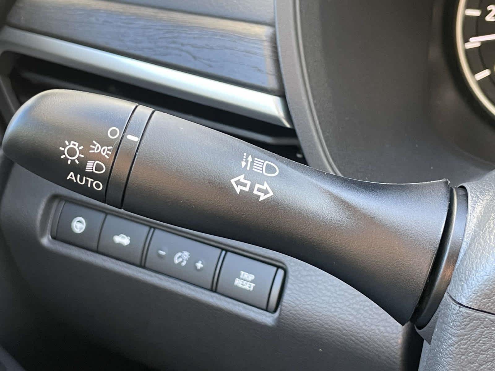 2025 Nissan Altima SV Image 32 of 35