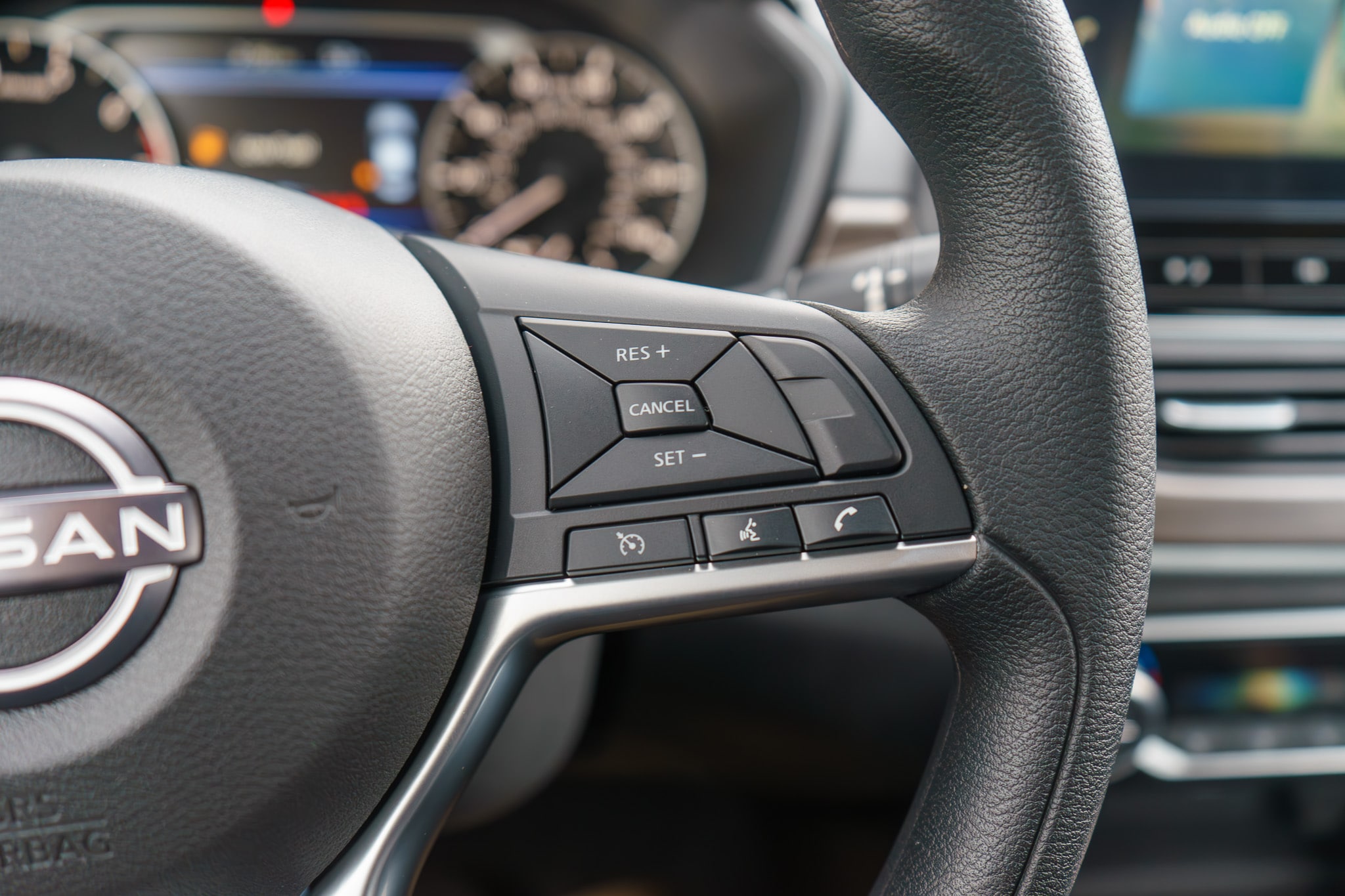 Vehicle image 16 of 22
