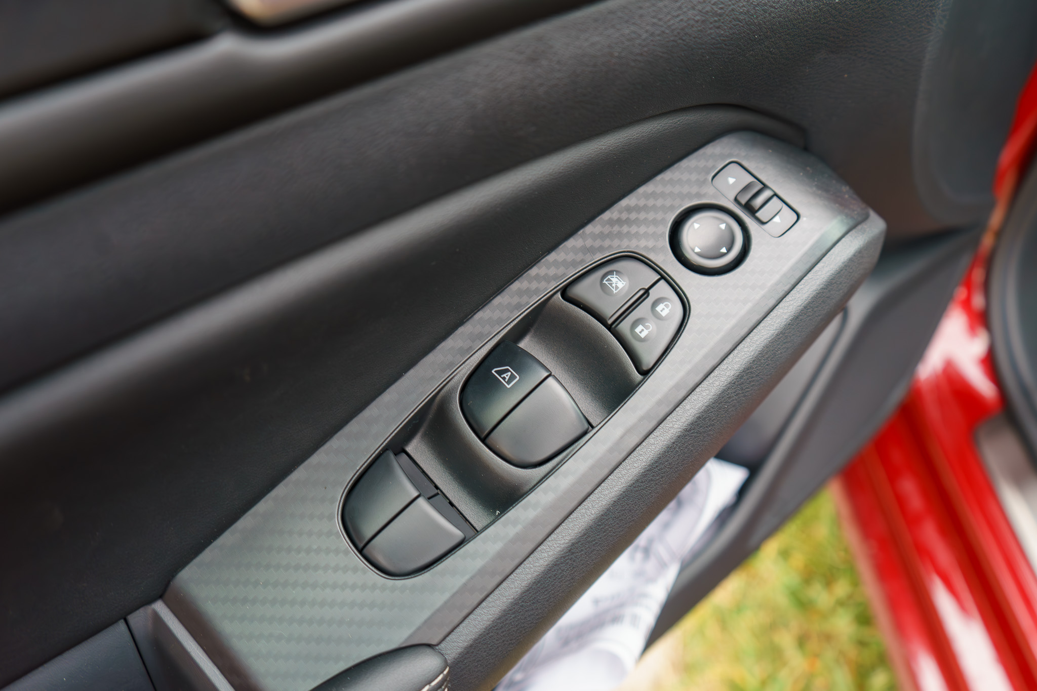 Vehicle image 12 of 22