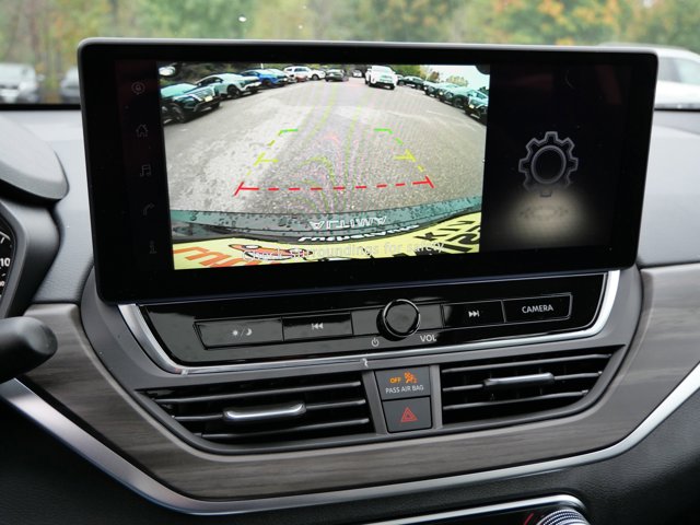 2025 Nissan Altima SV Image 11 of 15