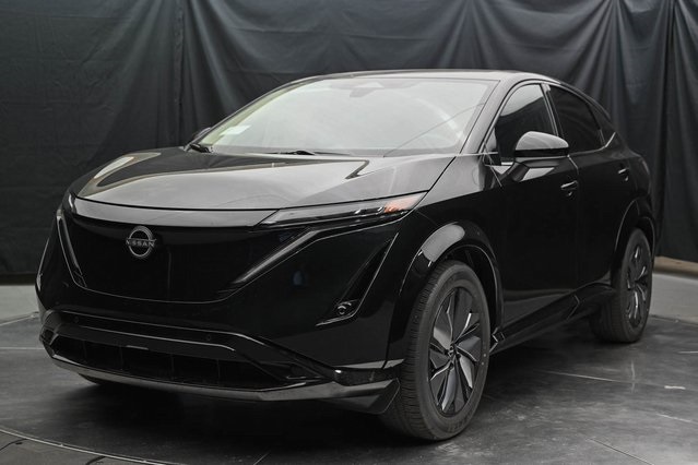 Vehicle image 1 of 33