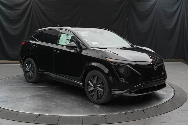 Vehicle image 3 of 36