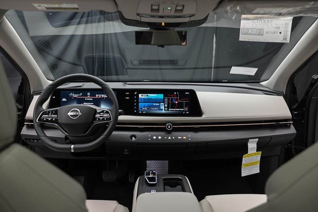Vehicle image 24 of 36