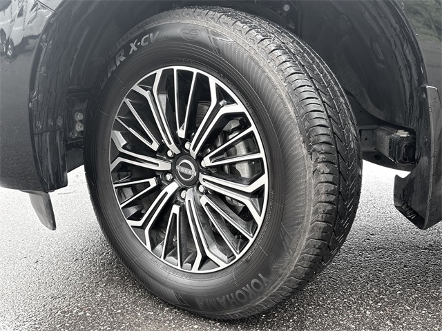 Vehicle image 11 of 55