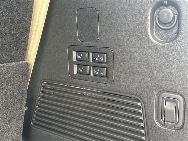 Vehicle image 50 of 55