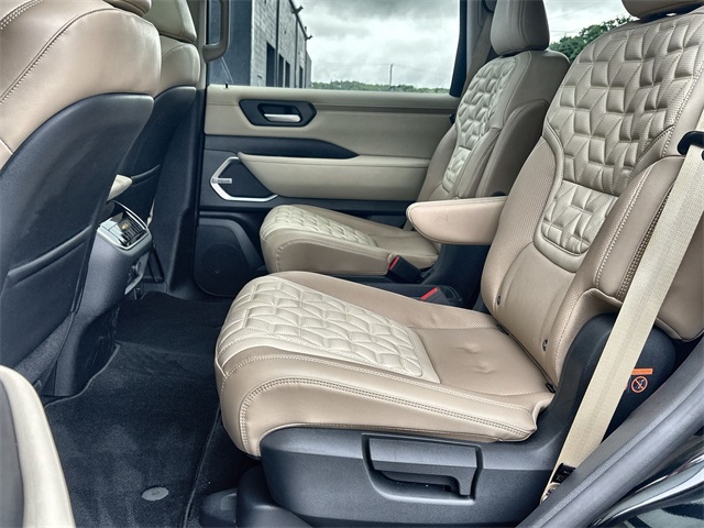 Vehicle image 13 of 55