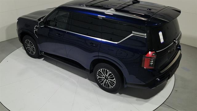 Vehicle image 11 of 40