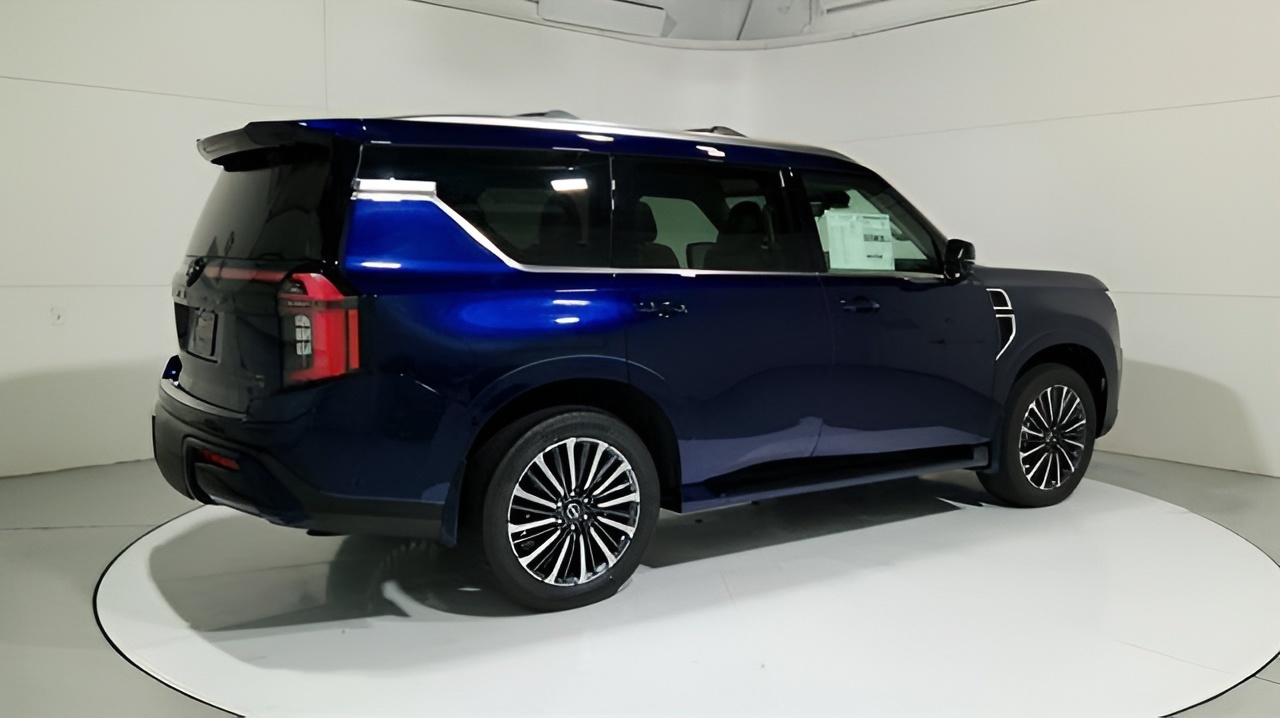 Vehicle image 46 of 51