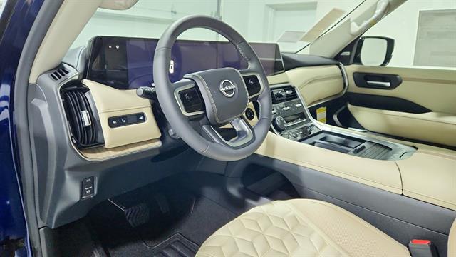 Vehicle image 13 of 51