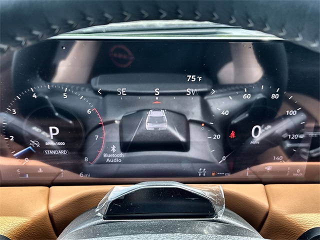 Vehicle image 16 of 39