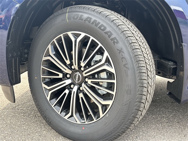 Vehicle image 11 of 39