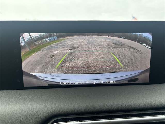 Vehicle image 18 of 37