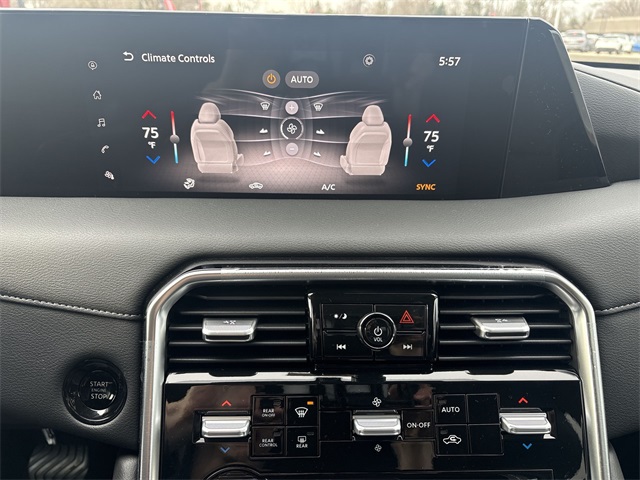 Vehicle image 19 of 37