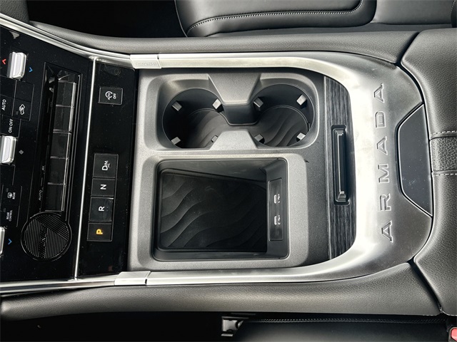 Vehicle image 31 of 37