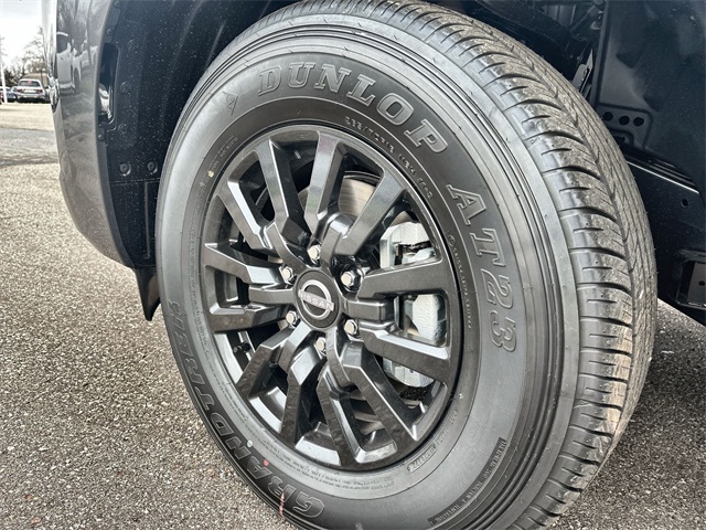 Vehicle image 11 of 37