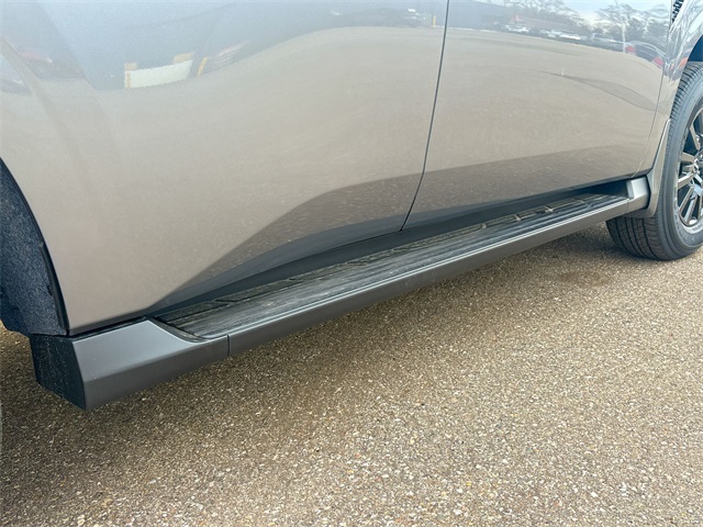Vehicle image 35 of 37