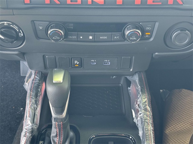 Vehicle image 18 of 18