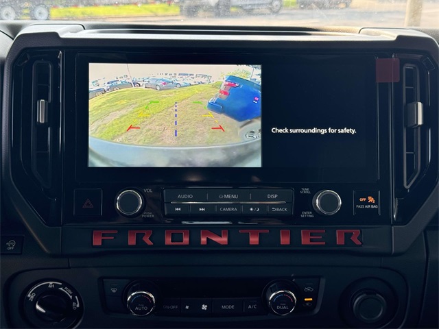 Vehicle image 11 of 18