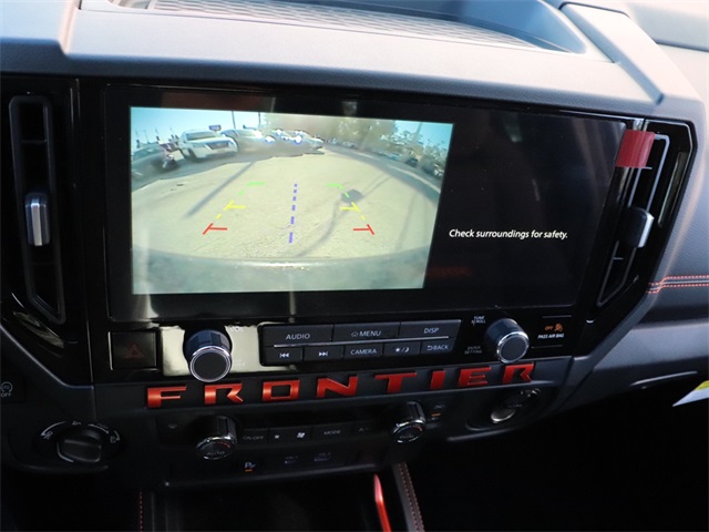 Vehicle image 21 of 27