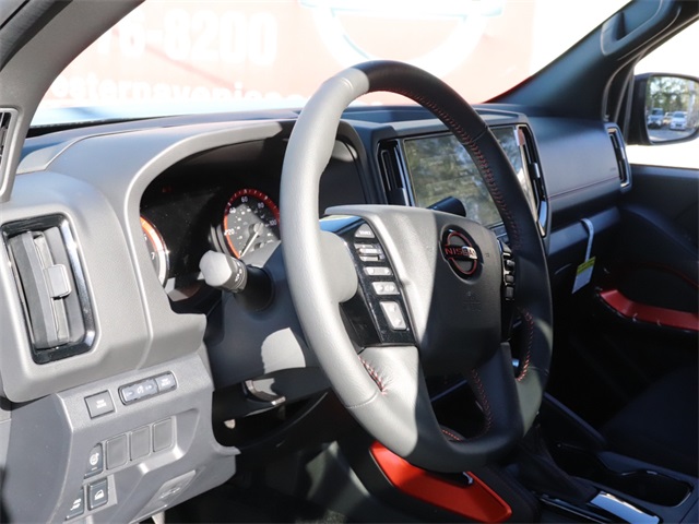 Vehicle image 16 of 27