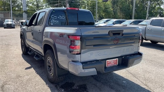 Vehicle image 12 of 22