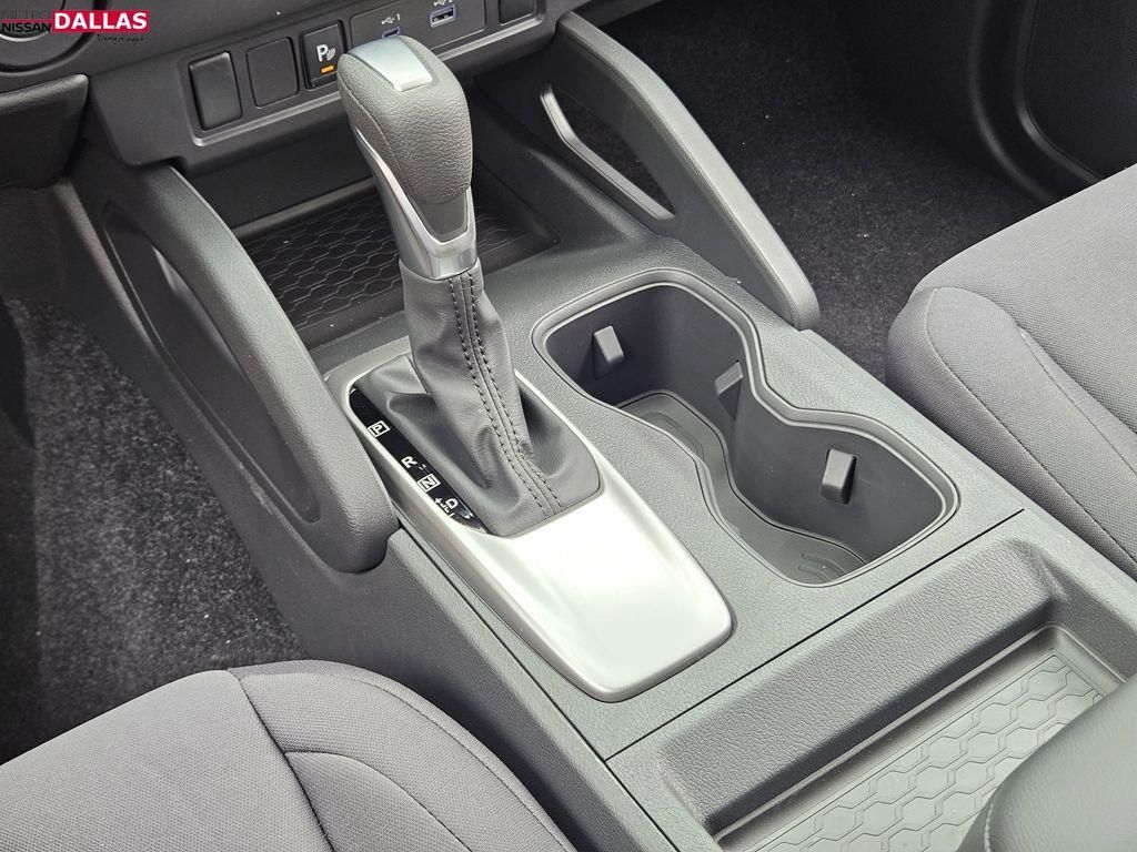 Vehicle image 18 of 22