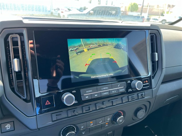 Vehicle image 32 of 33
