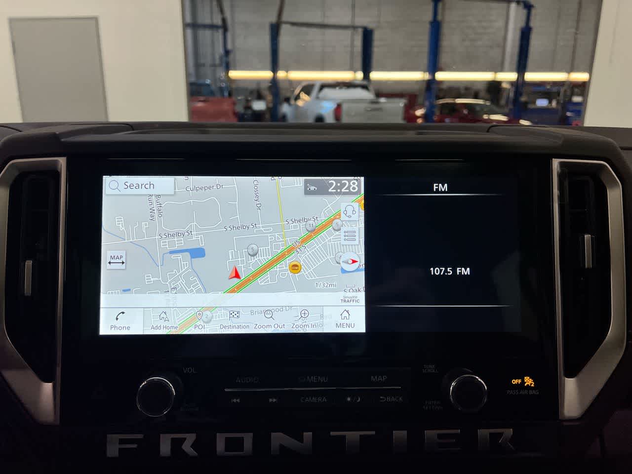 Vehicle image 17 of 28