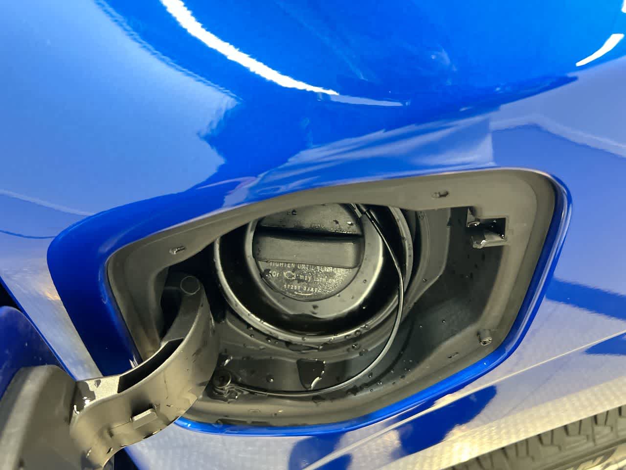 Vehicle image 24 of 28