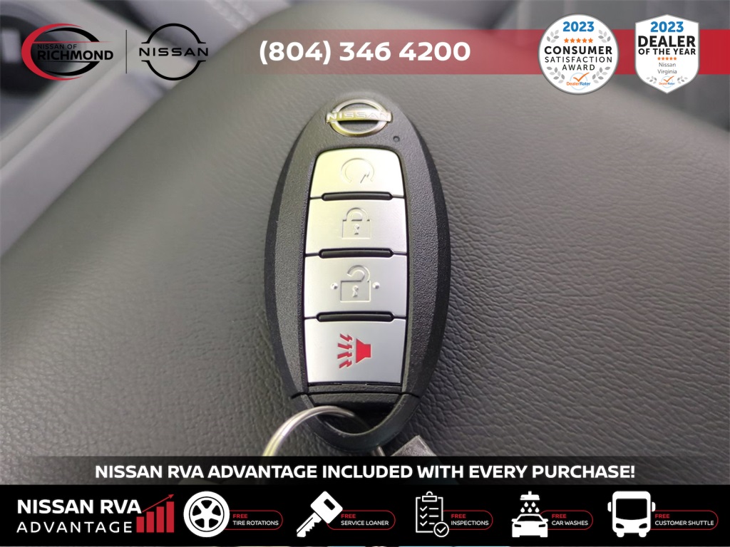 Vehicle image 28 of 29