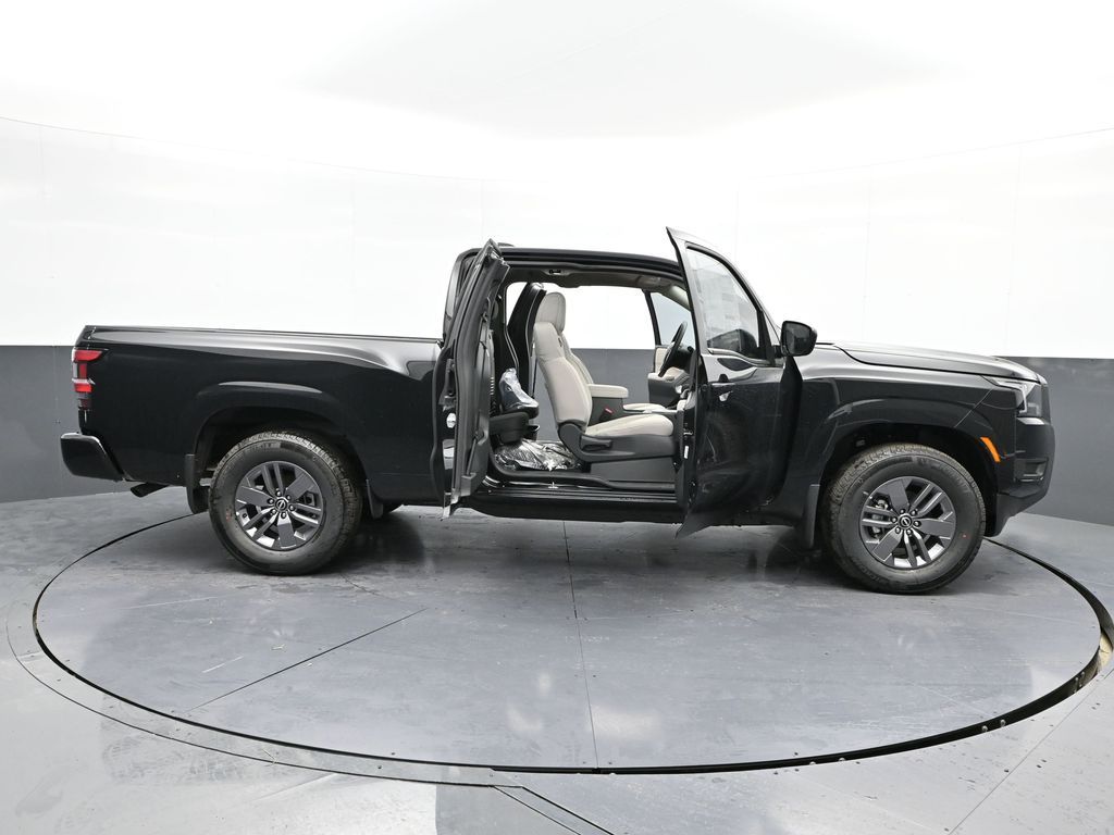Vehicle image 12 of 31