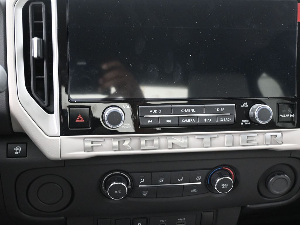 Vehicle image 30 of 31