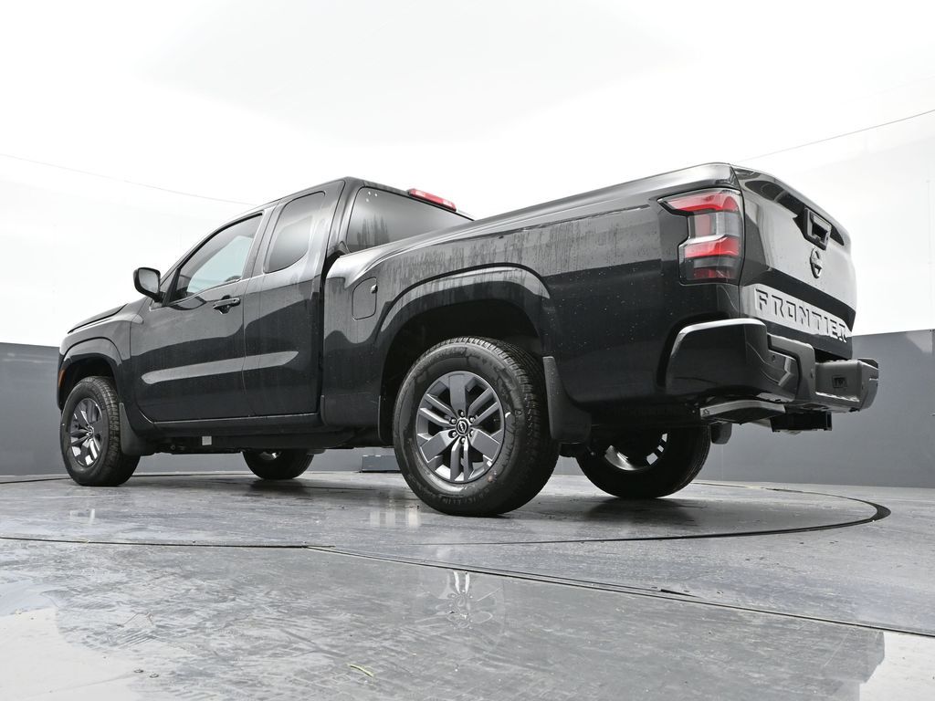 Vehicle image 25 of 31