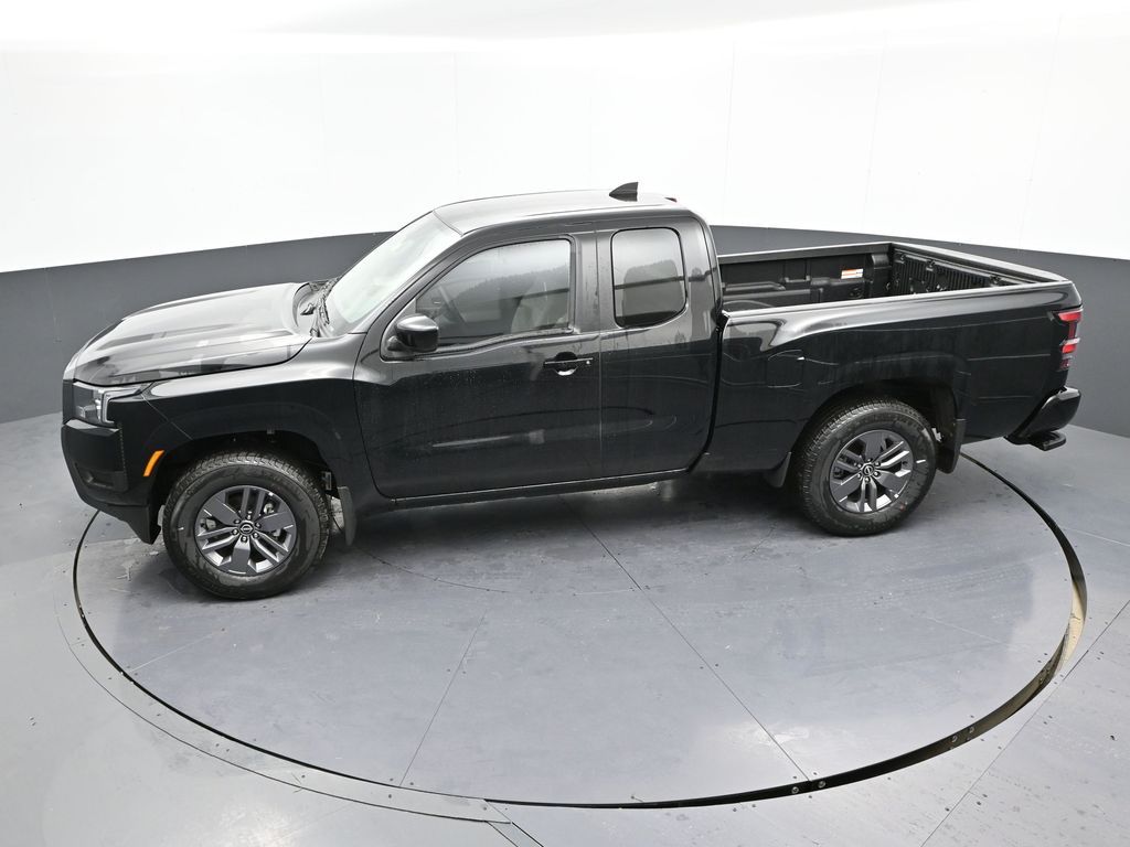 Vehicle image 4 of 31