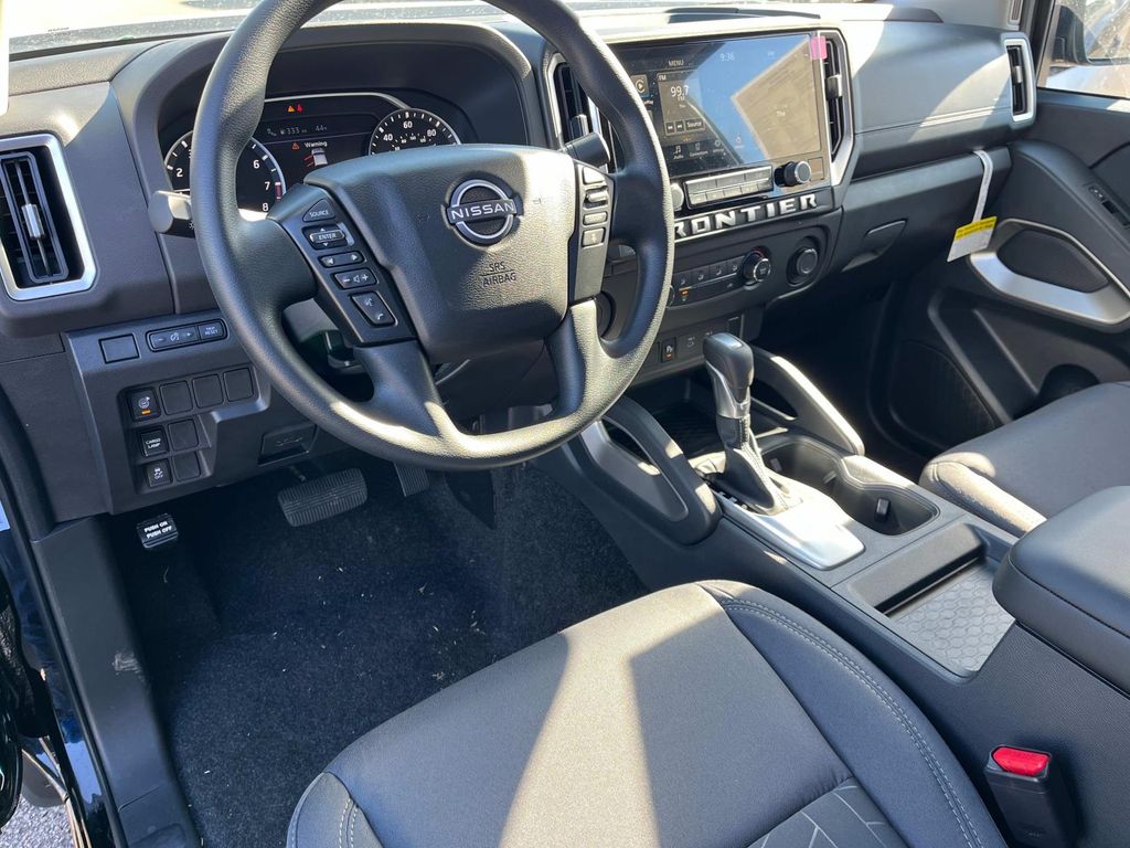 Vehicle image 13 of 30
