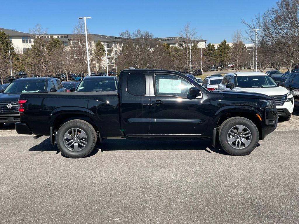 Vehicle image 4 of 30