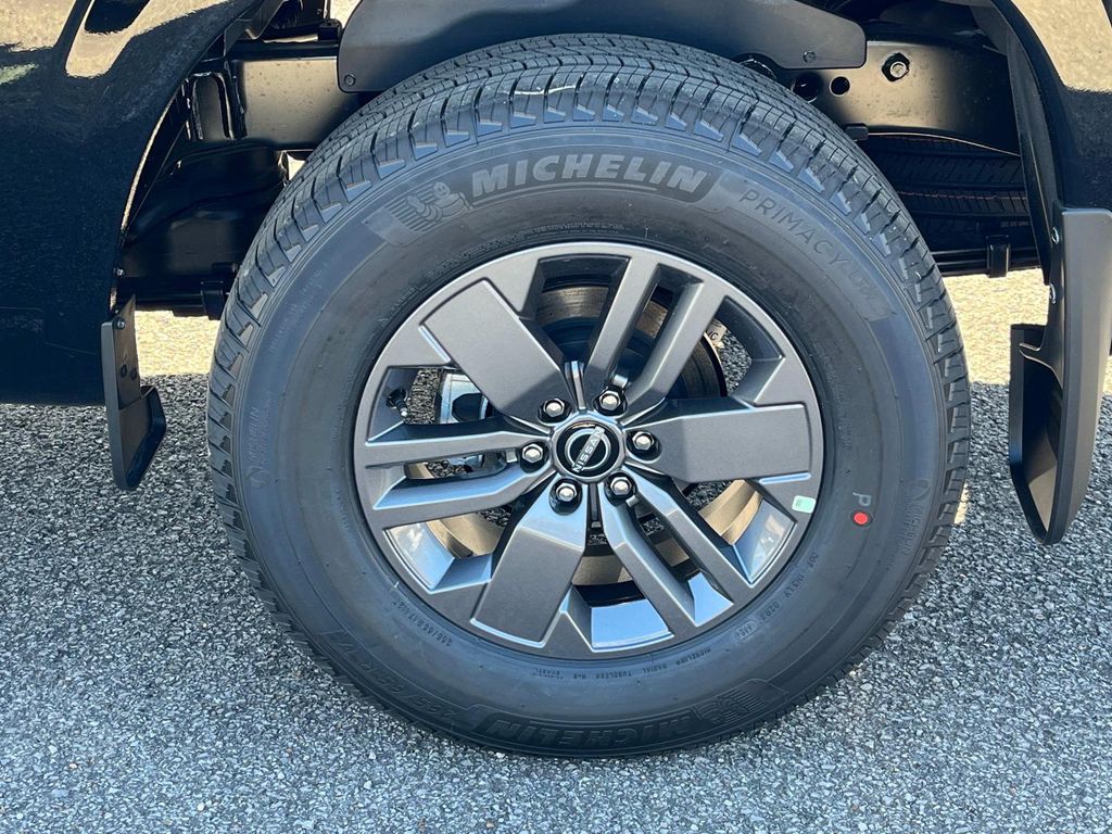 Vehicle image 12 of 30