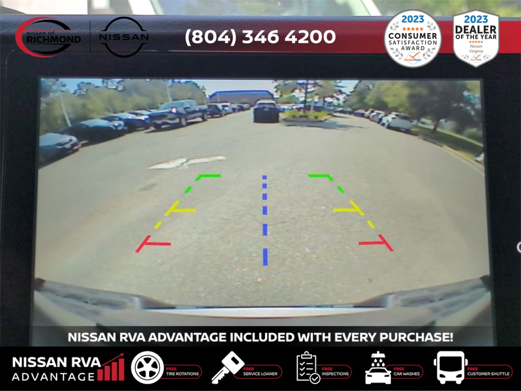 Vehicle image 12 of 28