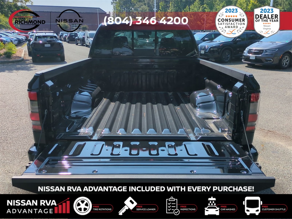 Vehicle image 25 of 28