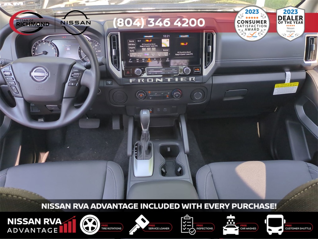 Vehicle image 24 of 28
